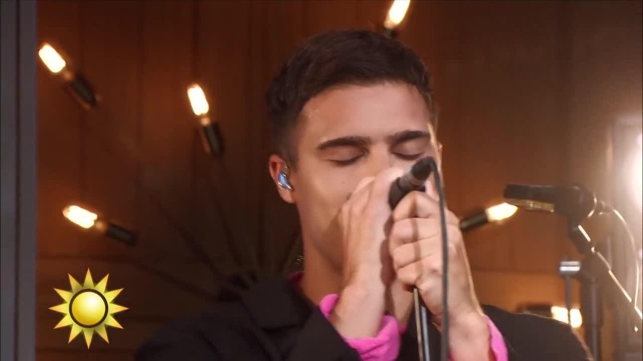 Eric Saade - Colors (Live) - Nyhetsmorgon (TV4)