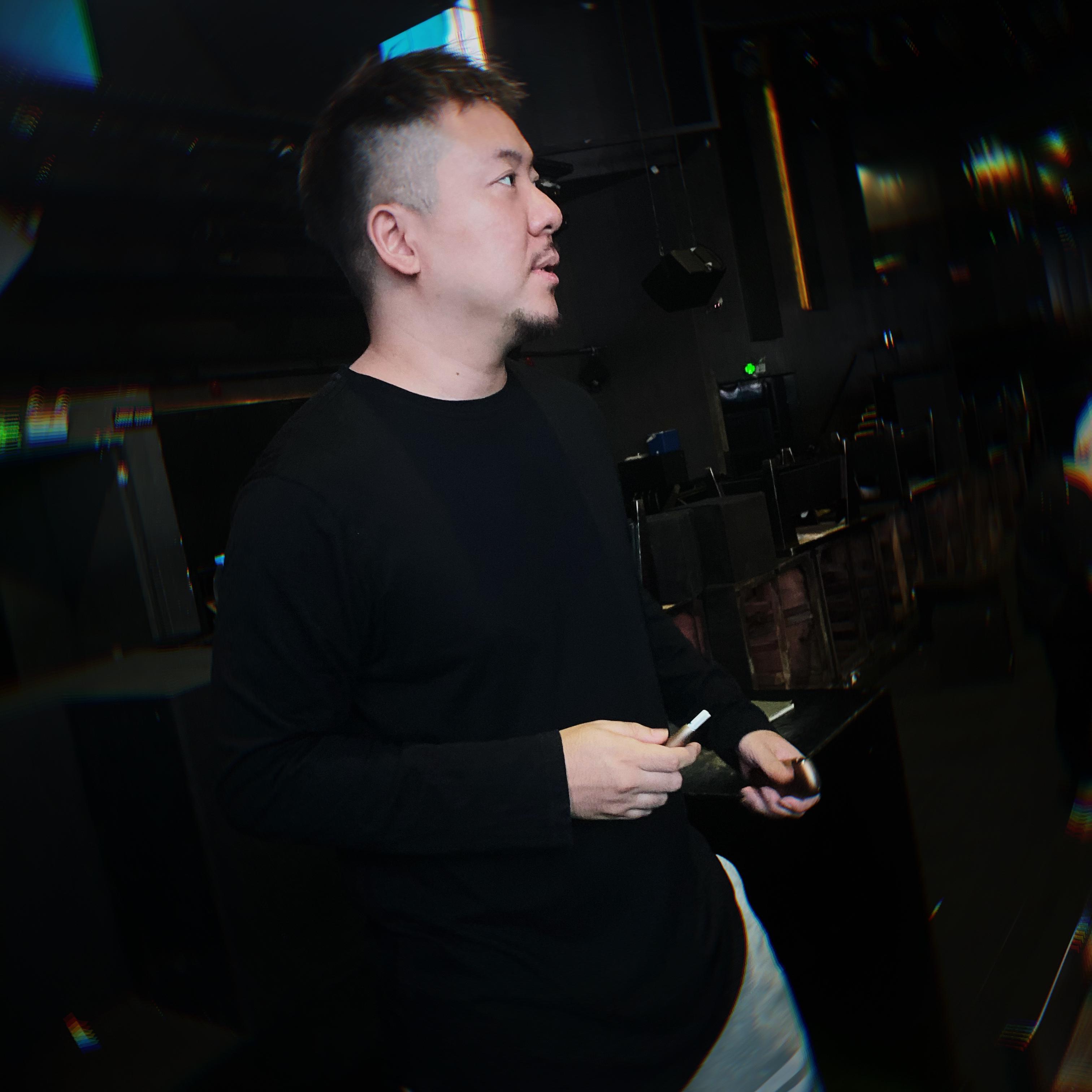 听着这段音乐