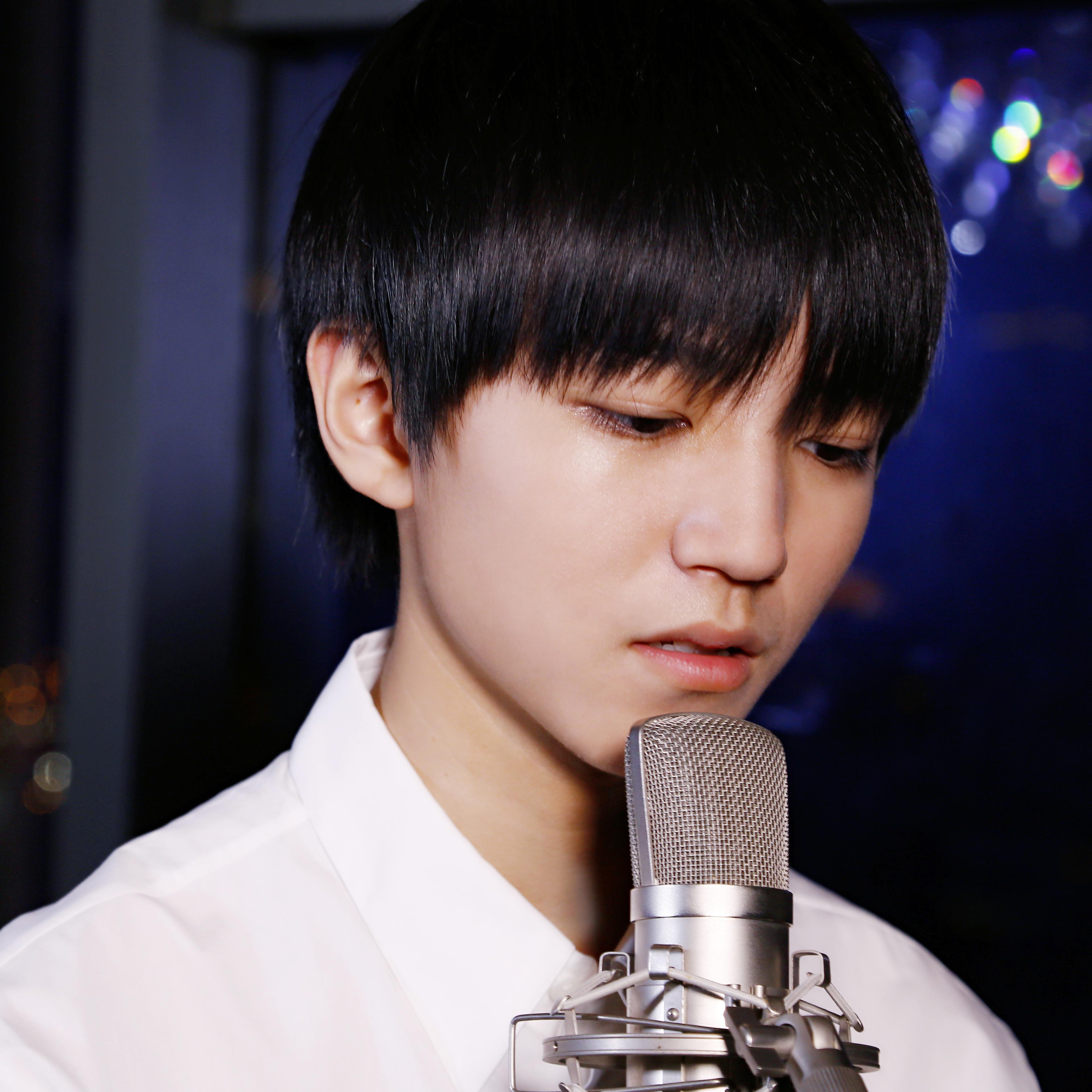 样 YOUNG