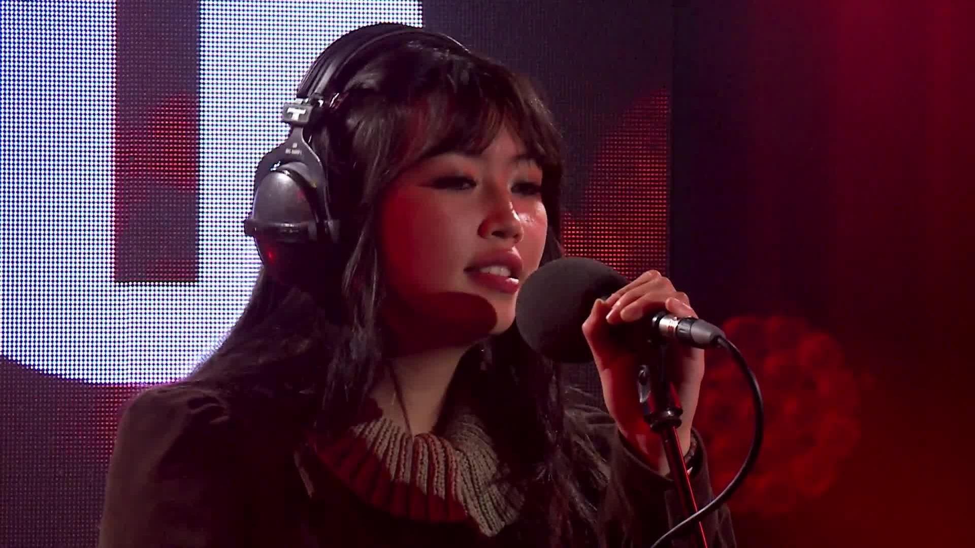 beabadoobee - The Perfect Pair in the Live Lounge