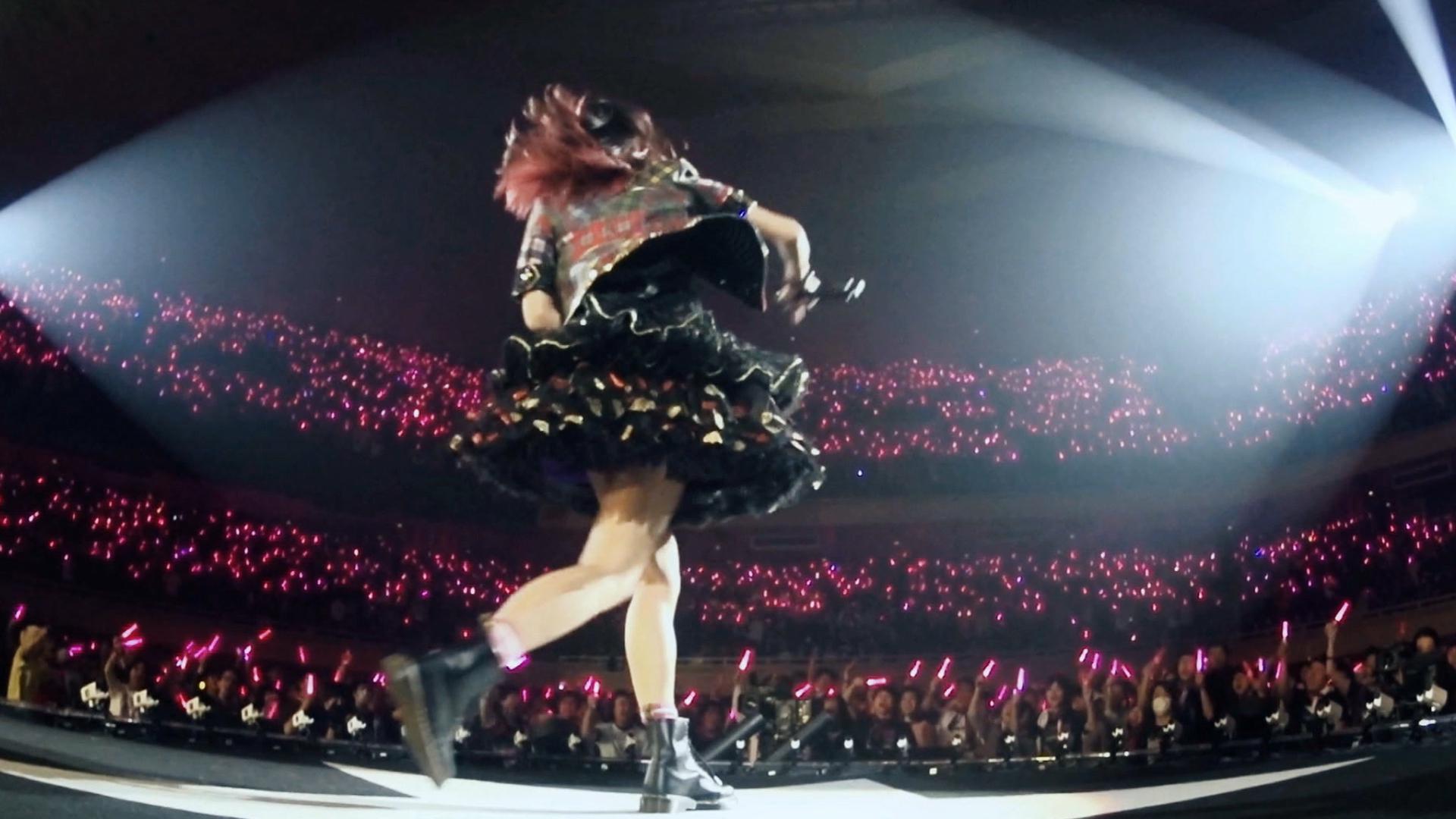 LiSA - confidence driver -LiVE is Smile Always〜PiNK & BLACK〜 in 日本武道館「ちょこドーナツ」-