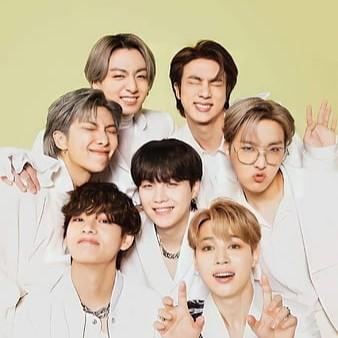 Boy With Luv (Live) banner