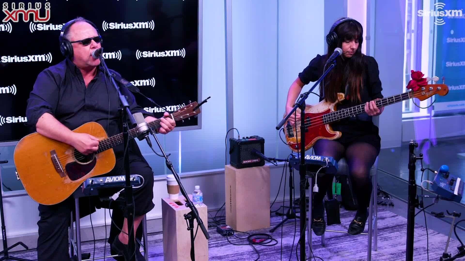 Pixies - Birds of Prey (LIVE at SiriusXM)