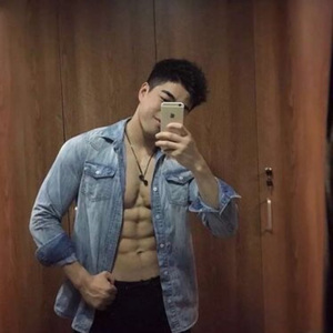 《爱就一个字》