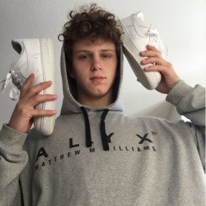 been different (prod.falsecut)