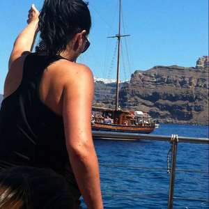 女神事务所-友谊岛（伴奏）（女神事务所 Remix）