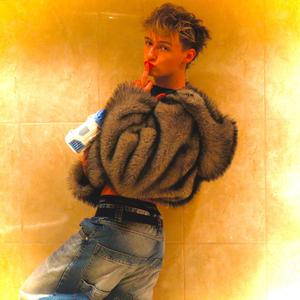 SÜẞ SOWIE KNACKIG