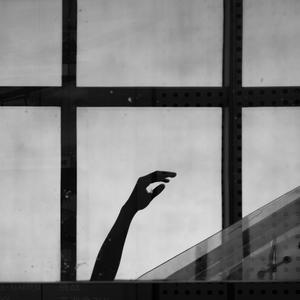 平淡日子里的刺