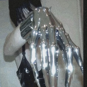 бледная (Prod. by pxlsdead)