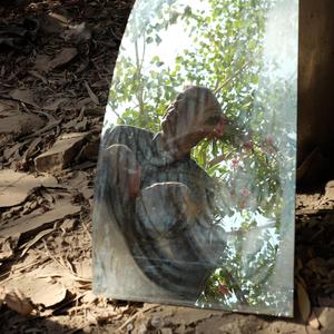 Al Manafi (The Land of the Exiles)