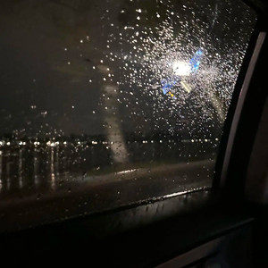 哑巴对聋子说话