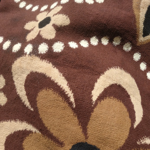 Mencuci Karpet Dengan Sikat