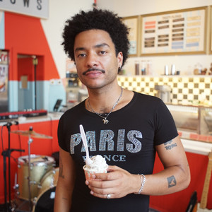 Voilà (Parlor Performance Live Version)