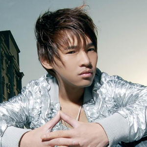 爱着你却伤了她