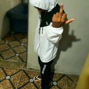 PRATICANDO, VAI MULHER