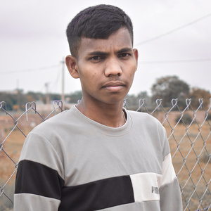 Hathe Likhlo Gori Tore Naam