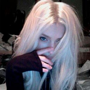 lest' (feat. REVETG)