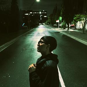 Ya es tarde (feat. Kambu)