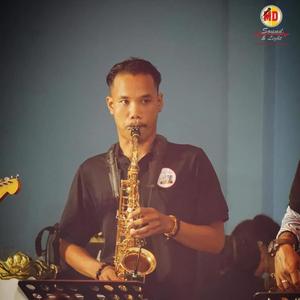 ចំបុីសៀមរាប saxophone