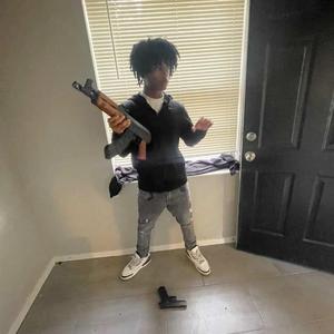 Studio (feat. Slimewick)