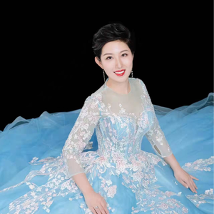 奋进的中国 (伴奏)