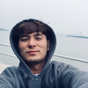 Yenigda Man Bar - 你身边我在