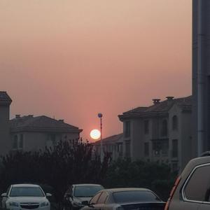 像暗杀似的绕到背后突然拥抱你