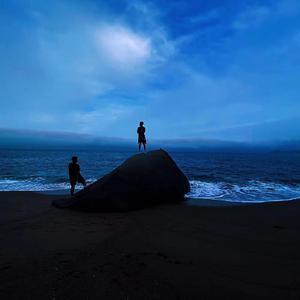 cause I born on the mic