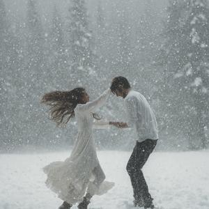 Tancujeme pod snehom