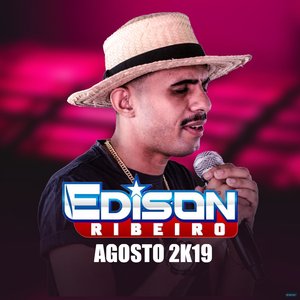 Se Mordendo de Raiva