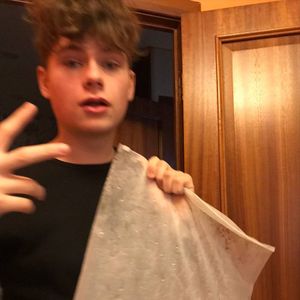 Бумажный дом