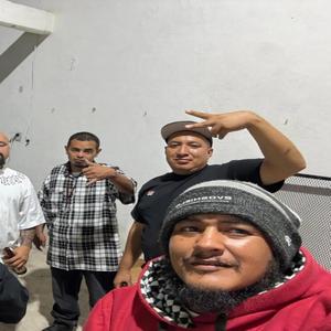 La coneckta (feat. Axl García)