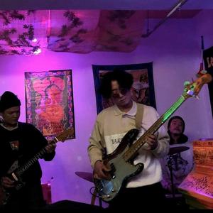 꽃길을 걷는너에게