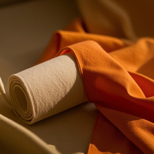 衣服摩擦白噪古典钢琴：针织、复调、恬淡