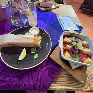 Ruth Chris (feat. Somar)