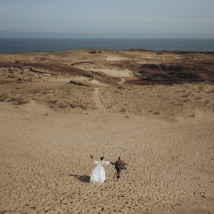 Пара за кадром