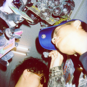 WALKING (feat. YUNGYU)