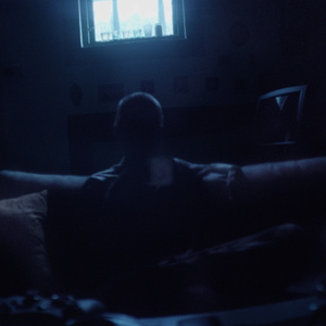 MÅNEN ÄR EN LÖMSK BASTARD