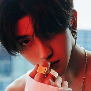 我们 (抖音猫屿社.爱笑/抖音神奇宝贝2.0.裴喜君)