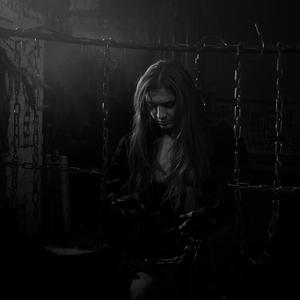 อยู่ก็เสียใจ จากไปใจก็เจ็บ