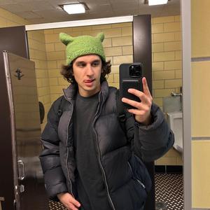 HEADREST (feat. Tommy Richman)