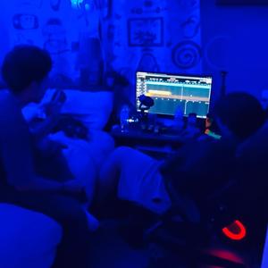 Amor (feat. Trevino)