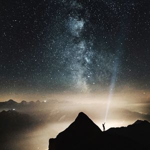 等待你远去的影踪 (LINDA Remix)