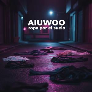 ROPA POR EL SUELO