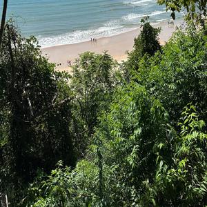 Unimpressed (feat. Vizcor)