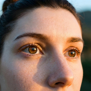 Tus ojos al amanecer