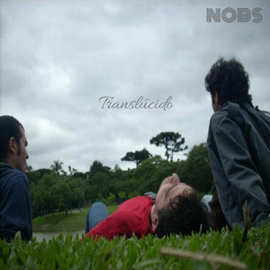 Dos Lagos Bajo El Sol