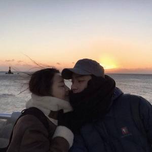 让我抱着你亲亲