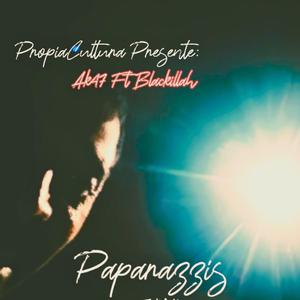 Paparazzis (feat. Blackillah)
