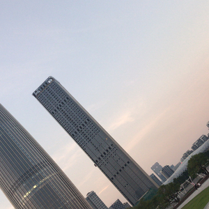 我爱的是你的幼稚鬼模样